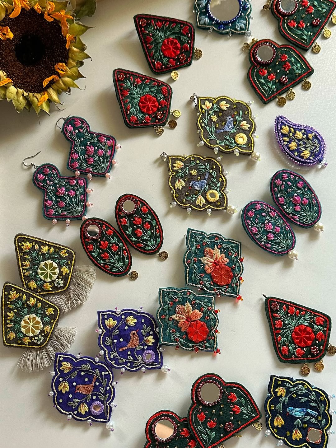 Pièces brodées de la collection Yalda
